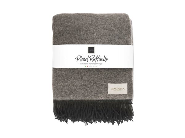 Plaid raffaello in morbido mohair con frange